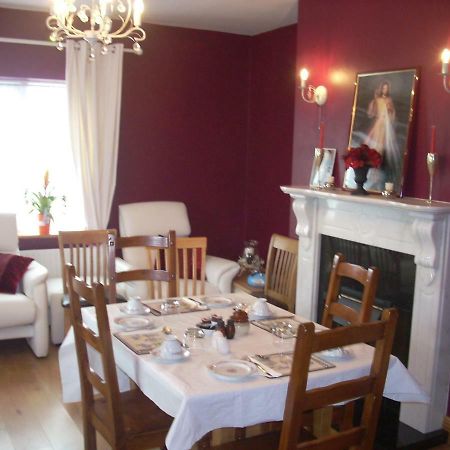 Bed and Breakfast Golden Rose House Нок Екстер'єр фото