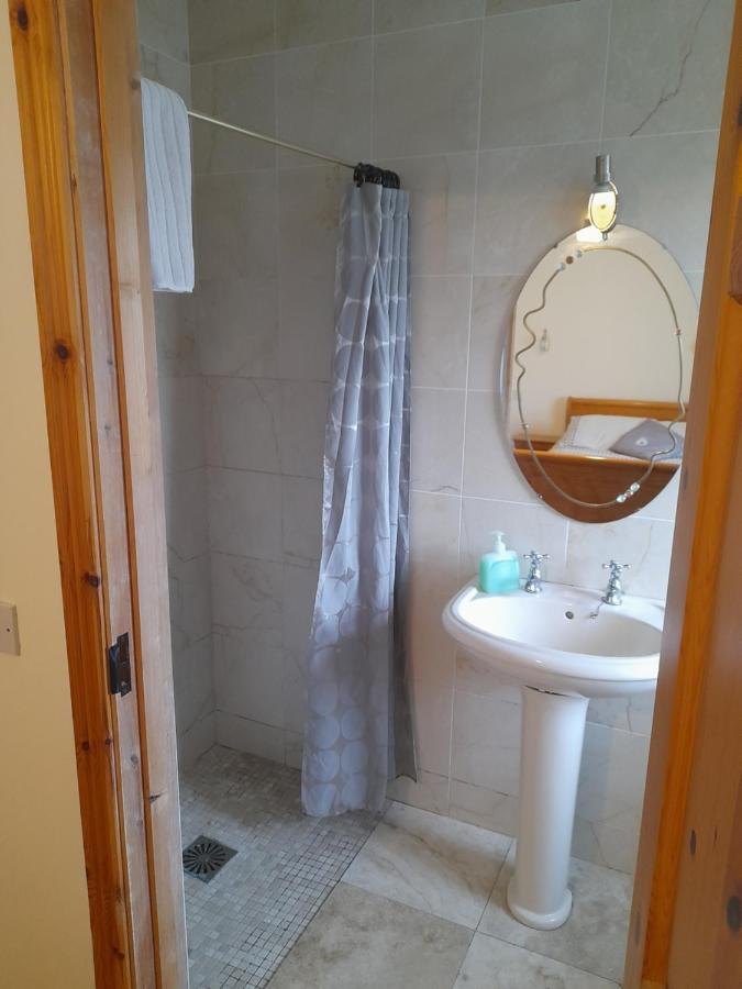 Bed and Breakfast Golden Rose House Нок Екстер'єр фото