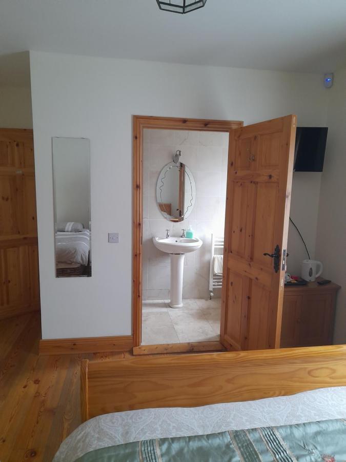 Bed and Breakfast Golden Rose House Нок Екстер'єр фото